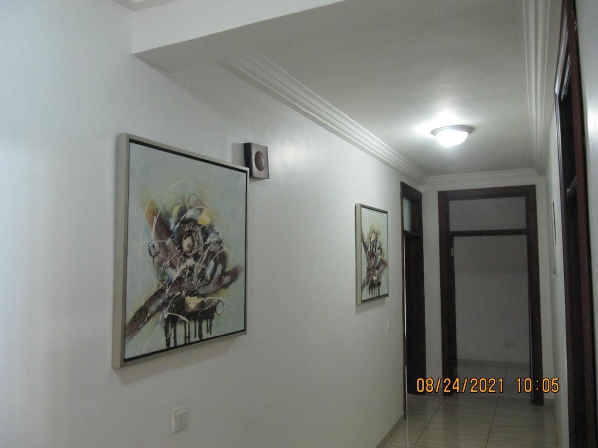 Bertha'S Court D-Plus Apartments Dzorwulu Exterior photo
